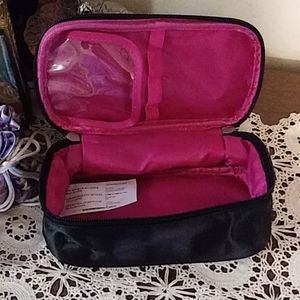 3/$12 NWOT Travel cosmetic/jewelry bag